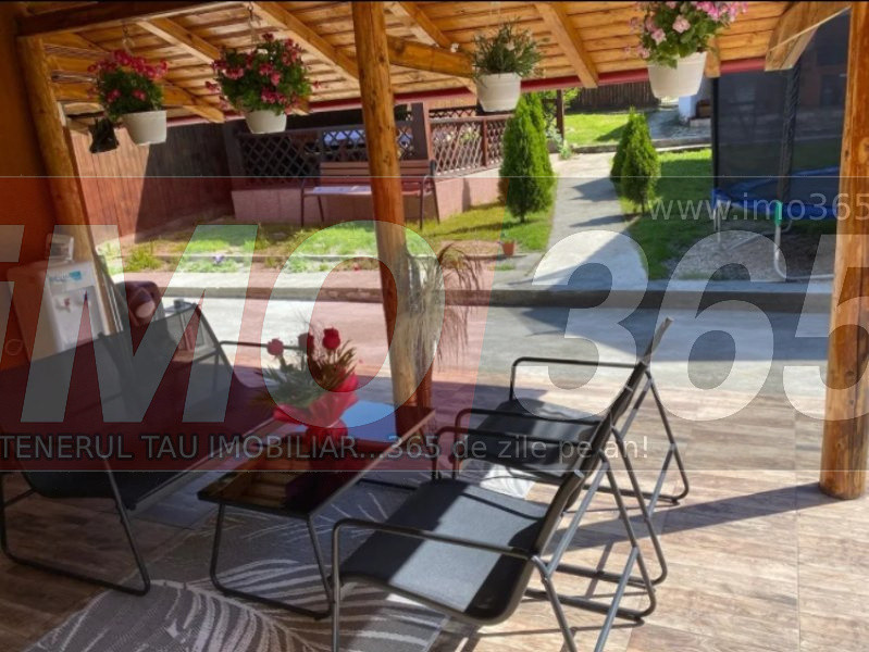 Vila/Casa 5 camere in apropiere de Mioveni